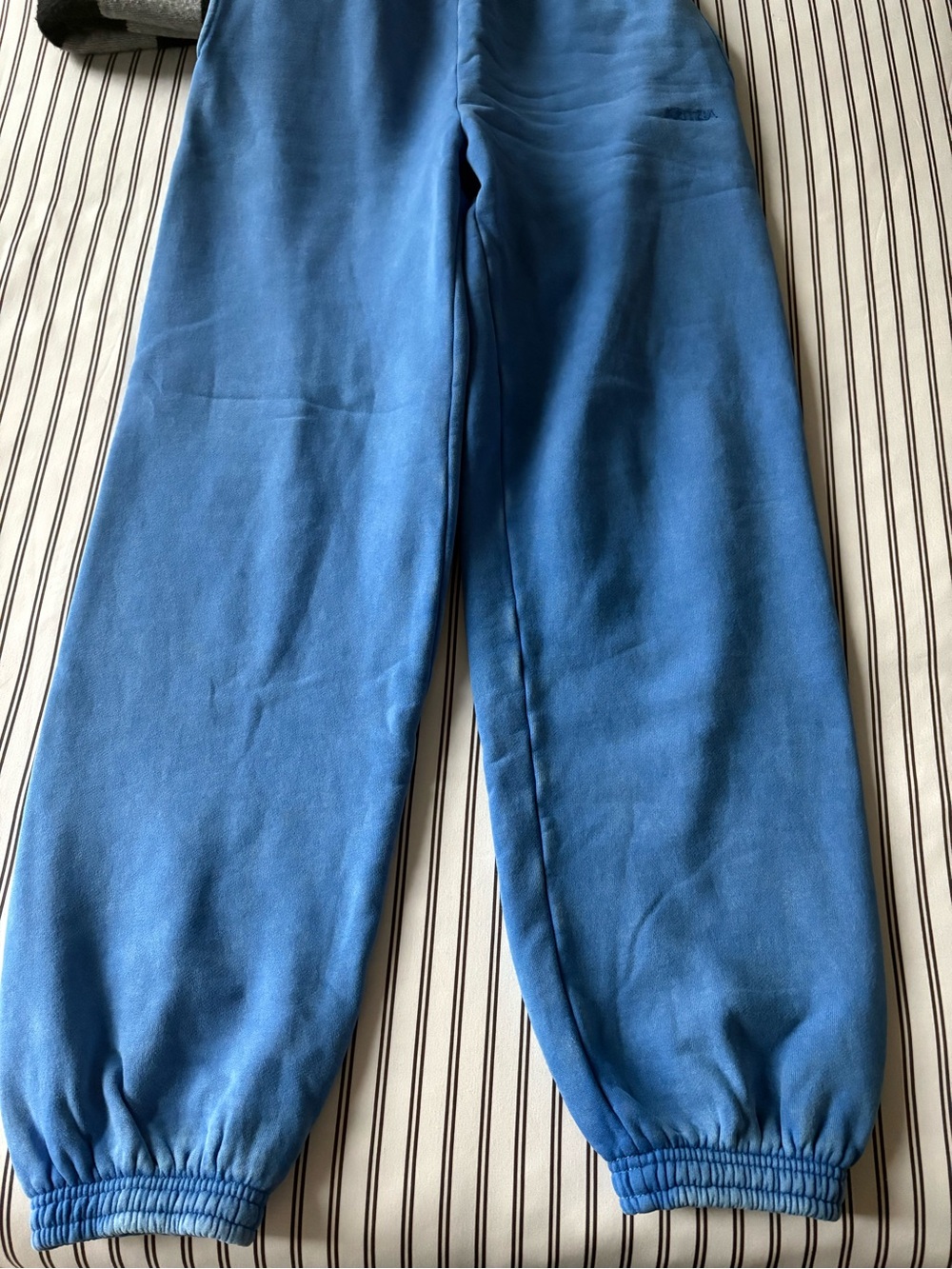 Aritzia Matching Set - Picture 5 of 8